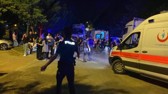 Nişan sonrası bıçaklı kavga: 2 yaralı