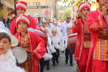 Gölcük’te sünnet şöleni coşkusu