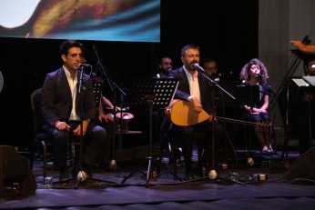 Canlar sevgide buluştu