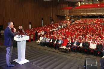 Canlar sevgide buluştu