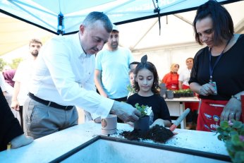 ‘Çocuklar mutluysa  biz de mutluyuz’