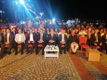 Deprem şehitleri dualarla anıldı