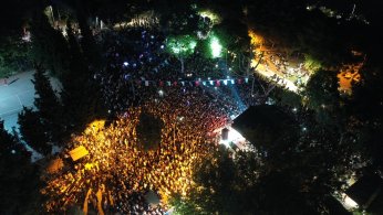 Buray, müzik dolu bir gece yaşattı