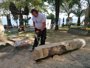 Ahşap heykelde 28. yıl