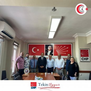 Tekin Uygur, ilçe ilçe dolaşıyor 