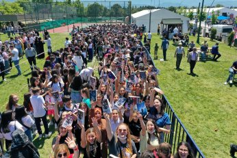 Kitap fuarında dev kadro