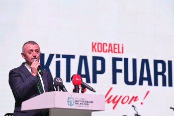Kitap fuarına görkemli açılış