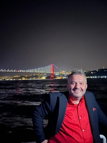 Turkuaz, Uzer Makina’yı boğazda ağırladı