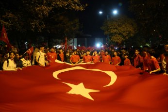 Gölcük’te fener alayı coşkusu