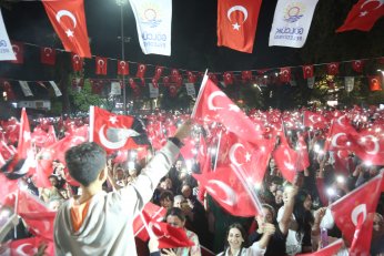 Gölcük’te fener alayı coşkusu