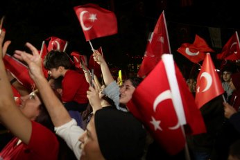 Gölcük’te fener alayı coşkusu