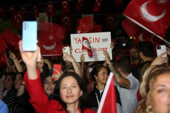 Gölcük’te fener alayı coşkusu