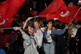 Gölcük’te fener alayı coşkusu