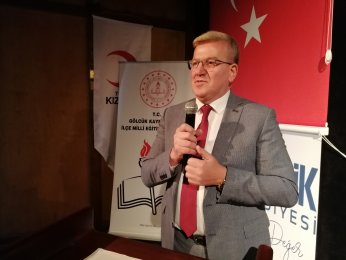 Öğrenciler Kızılay’ı anlattı