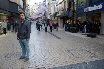 Kocaeli’de Ata'ya saygı duruşu