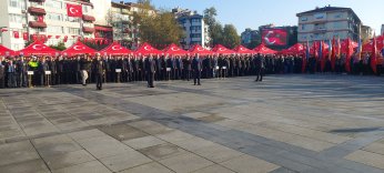 Kocaeli’de Ata'ya saygı duruşu