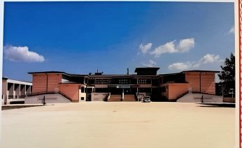 Sezer, okullardaki çalışmaları inceledi