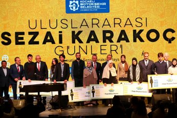 Sezai Karakoç şiirleriyle anıldı