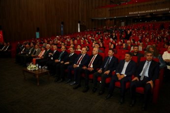 Sezai Karakoç şiirleriyle anıldı