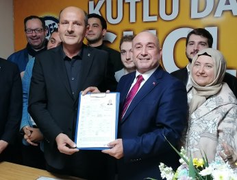 ‘İsimler gelip geçici, önemli olan davadır’
