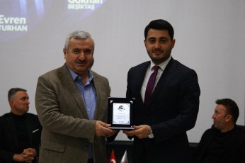 Yönder Okulu’na ünlü yorumcular geldi