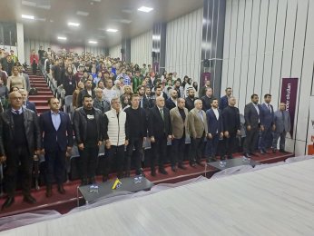 Yönder Okulu’na ünlü yorumcular geldi