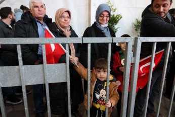 Mavi vatandaki gururumuza yoğun ilgi sürüyor