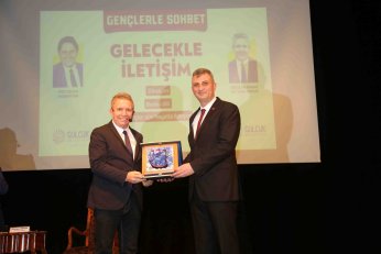 TRT Spor Spikeri Erdoğan Arıkan gençlere tecrübelerini anlattı