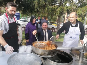 Engeller farkındalıkla aşılmalı