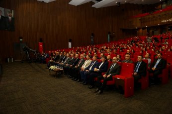 ‘Gerçeği haykırmanız gerekiyor’