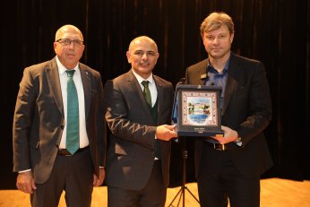 Körfez'de muhteşem söyleşi