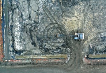 200 bin metreküp dip çamuru çekildi