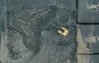 200 bin metreküp dip çamuru çekildi