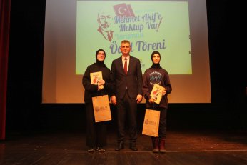 Mehmet Akif Ersoy’a duygu dolu mektuplar