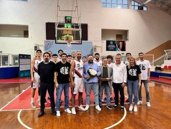 İzmit Akademi hedefine koşuyor