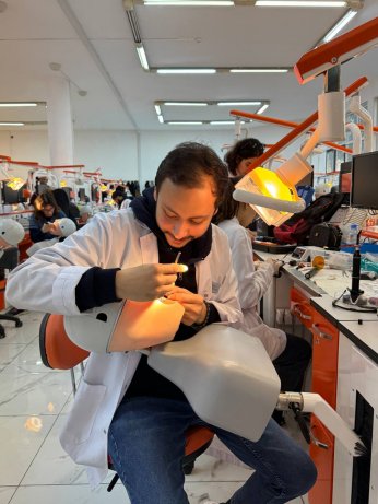 Geleceğin sağlıkçılarına yapay zeka dersi