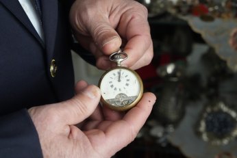 Kıbrıs gazisi, evini adeta müzeye çevirdi