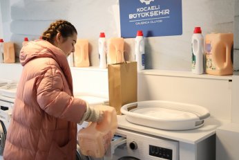 Öğrenci dostu Büyükşehir’in çamaşırhane hizmeti