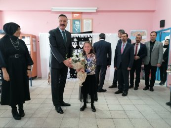 Öğrenciler karne heyecanı yaşadı