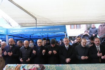 Kolaylı’nın annesine son görev