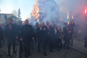 Sezer’e coşkulu karşılama