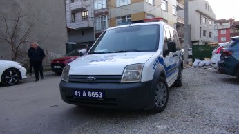 Park halindeki çok sayıda aracı çizdiler