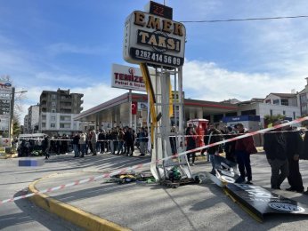 Motosikletin çarptığı yaya öldü, sürücü ağır yaralandı