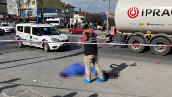 Motosikletin çarptığı yaya öldü, sürücü ağır yaralandı