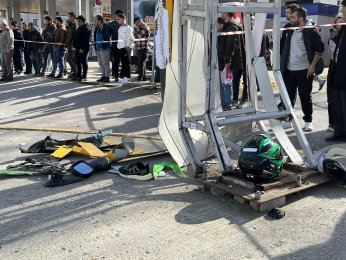 Motosikletin çarptığı yaya öldü, sürücü ağır yaralandı