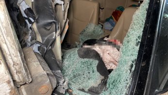 Otomobil tırın altına girdi: 1 ağır yaralı