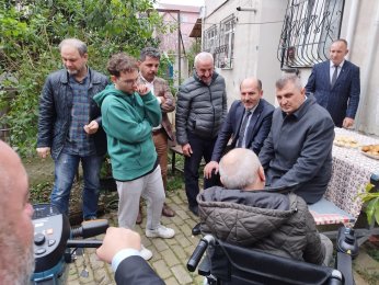 ‘Sizlerin desteği ile hizmete devam’