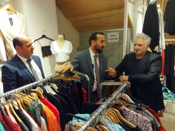 ‘Gölcük’ü yeniden ayağa kaldırmalıyız’