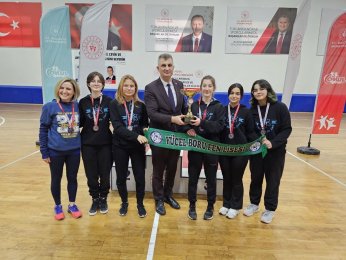 Oryantiring yarışları Gölcük'te yapıldı