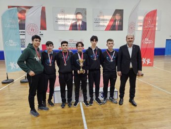 Oryantiring yarışları Gölcük'te yapıldı